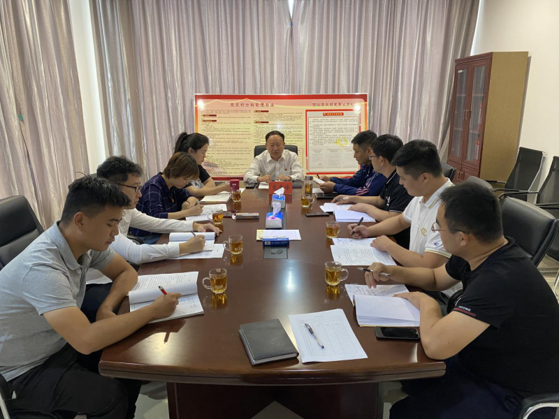 保勢頭、防風(fēng)險、穩(wěn)發(fā)展 從更高層次、長遠角度去謀劃部署 ---弘義集團黨委書記、董事長張秀峰一行 到悅弘公司檢查指導(dǎo)工作