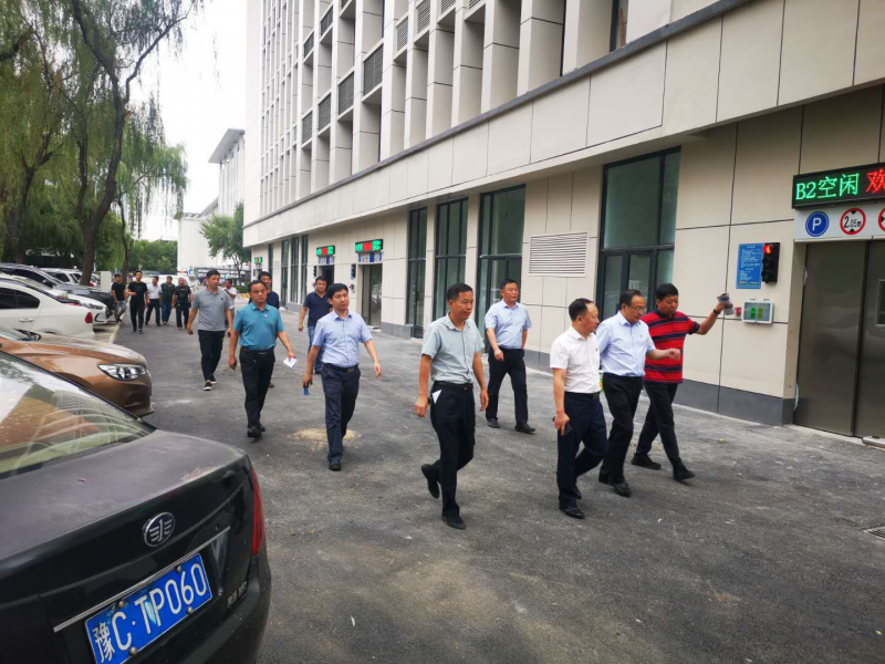 洛陽市委常委、市政府黨組成員魏建平 督導(dǎo)調(diào)研我市城市停車場重點項目建設(shè)工作
